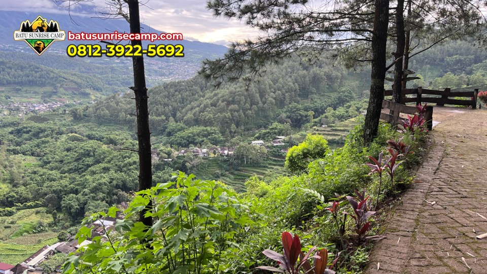 Pemandangan pegunungan Batu